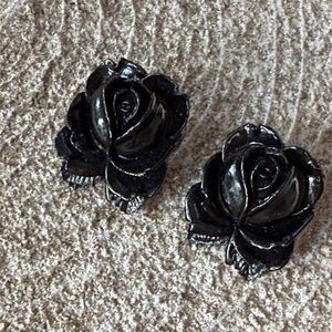 Vintage Acrylic Black Rose Screw-back Earrings - Very Lightweight